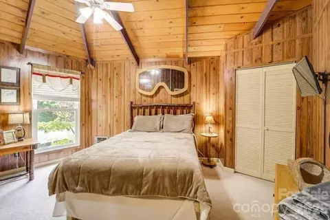 Bedroom - 102 Cricket Way, Beech Mountain, NC 28604 photo 3 of 5