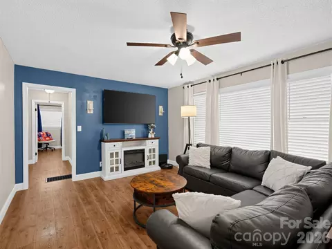 Living - 2206 White Store Rd, Monroe, NC 28112 photo 2 of 4
