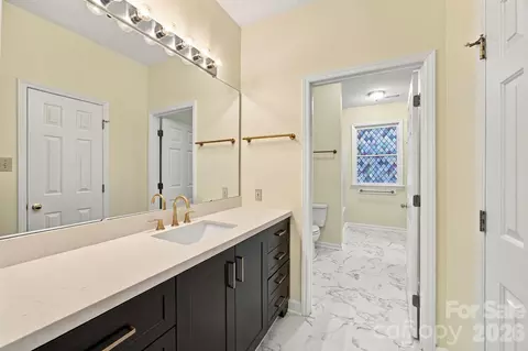 Bath - 19838 Oak Leaf Cir, Cornelius, NC 28031 photo 1 of 2