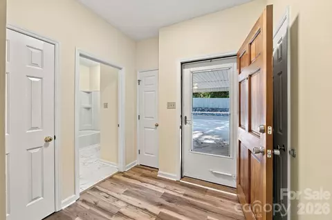 Entry Way - 19838 Oak Leaf Cir, Cornelius, NC 28031 photo 2 of 3