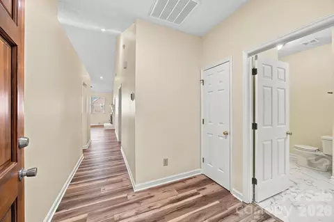 Entry Way - 19838 Oak Leaf Cir, Cornelius, NC 28031 photo 1 of 3