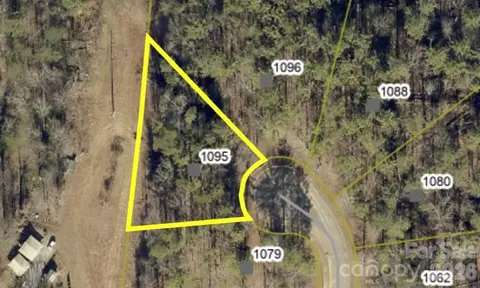 1095 Faith Ct, Morganton, NC 28655