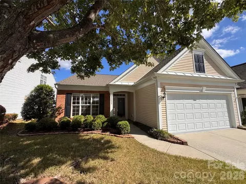 12433 Bobhouse Dr, Charlotte, NC 28277