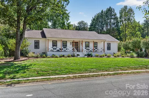 2021 Lynbridge Dr, Charlotte, NC 28270