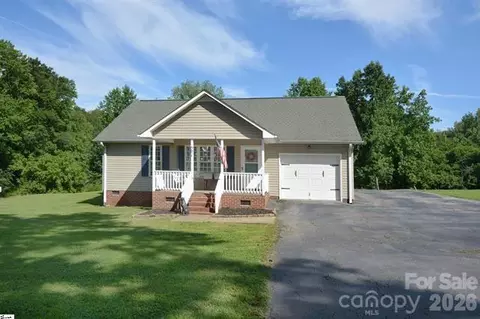 501 Caldwell St, Campobello, SC 29322
