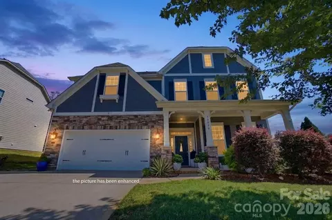 10079 Fox Trotter Ln, Midland, NC 28107