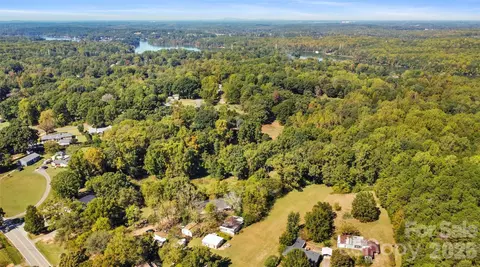 5525 Mount Holly Huntersville Rd, Charlotte, NC 28216