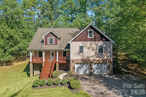 15 Hope Rd, Weaverville, NC 28787
