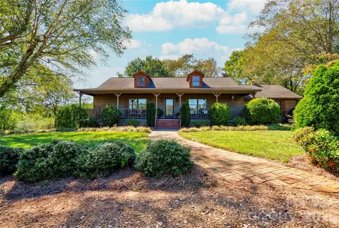 225 Hicks Hill Rd, Lawndale, NC 28090
