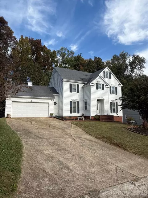 7618 Blythwood Ln, Charlotte, NC 28227