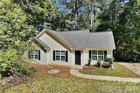 128 Julia St, Mount Holly, NC 28120