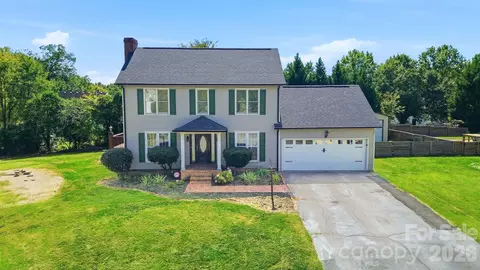 2351 Ellerbe Dr, Kannapolis, NC 28083