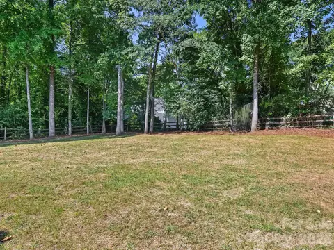 Exterior - 21325 Summerbrook Dr, Cornelius, NC 28031 photo 5 of 7