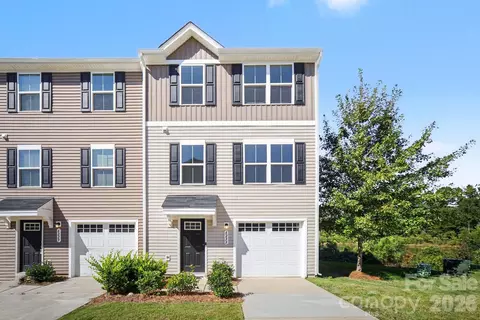 6233 Cutwater Cir, Charlotte, NC 28269