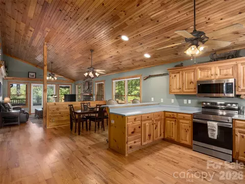 Kitchen - 5 Chalet Ct, Mill Spring, NC 28756 photo 4 of 4