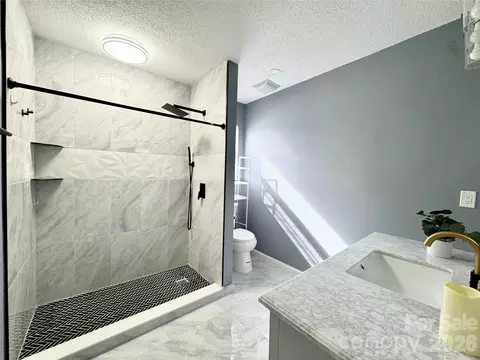 1634 Pamela Lorraine Dr, Charlotte, NC 28213