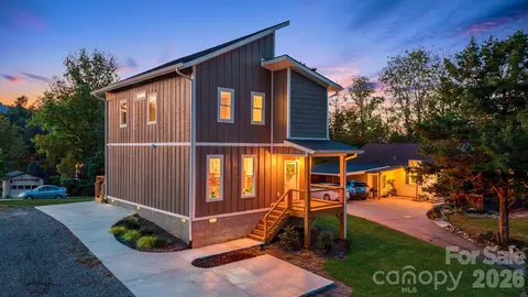 31 Elkwood Ave, Asheville, NC 28804
