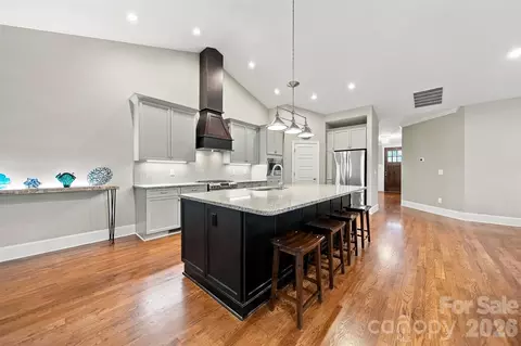 Kitchen - 3901 12th Ne St NE, Hickory, NC 28601 photo 3 of 6