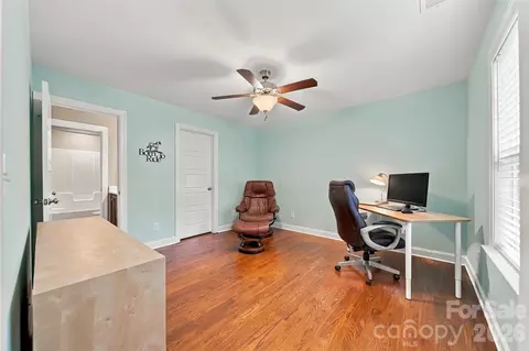 Bedroom - 3901 12th Ne St NE, Hickory, NC 28601 photo 3 of 4