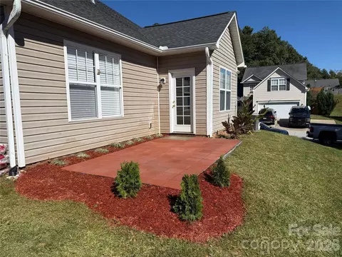 Exterior - 15 Chowan Dr, Fletcher, NC 28732 photo 2 of 4
