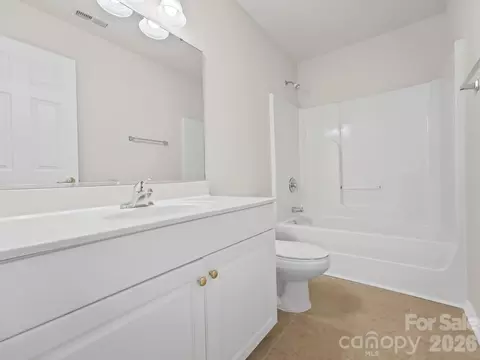 Bath - 15 Chowan Dr, Fletcher, NC 28732 photo 4 of 4