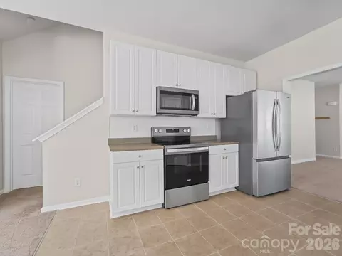 Kitchen - 15 Chowan Dr, Fletcher, NC 28732 photo 3 of 4