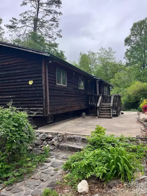 79 Starnes Cove Rd, Asheville, NC 28806