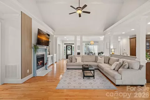 Living - 2504 Stoneview Ct, Denver, NC 28037 photo 3 of 4