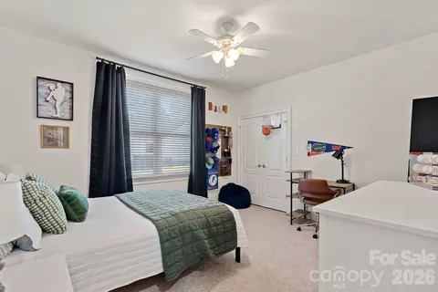 Bedroom - 2504 Stoneview Ct, Denver, NC 28037 photo 5 of 7