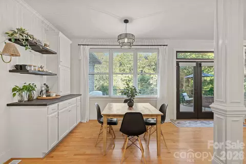 Dining - 2504 Stoneview Ct, Denver, NC 28037 photo 3 of 3