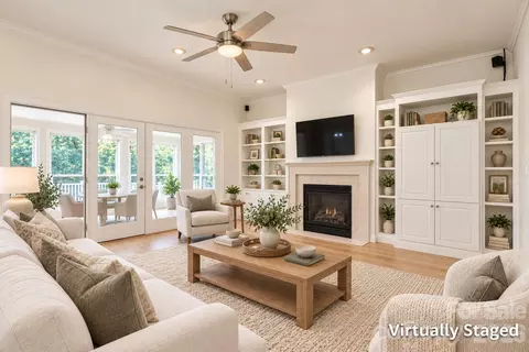 Living - 2545 Les Ln, Denver, NC 28037 photo 2 of 4