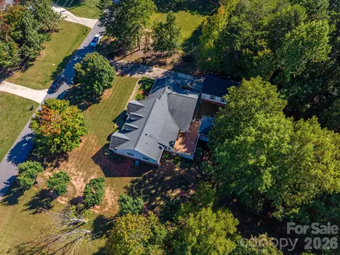 View/Area - 2545 Les Ln, Denver, NC 28037 photo 3 of 3