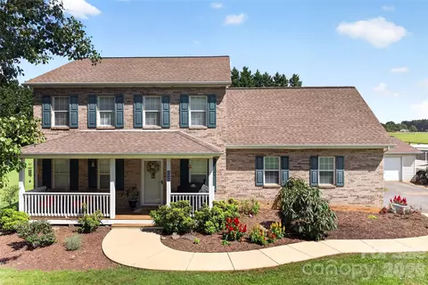 3648 Mount Olive Church Rd, Newton, NC 28658