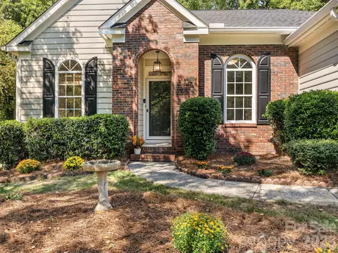 4415 Highcroft Ln, Charlotte, NC 28269