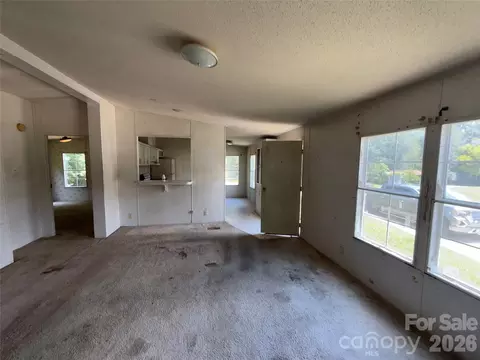 Living - 176 Mandy Ln, Union, SC 29379 photo 3 of 3