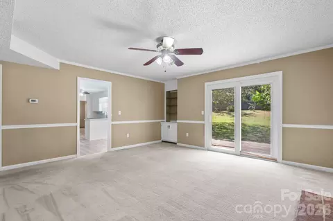 Living - 3675 10th St, Hickory, NC 28601 photo 2 of 2