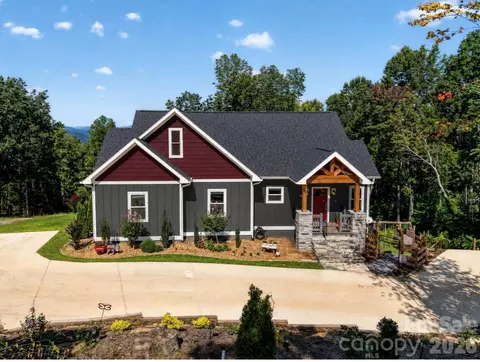 Jacks Paw Lane, Hendersonville, NC 28792