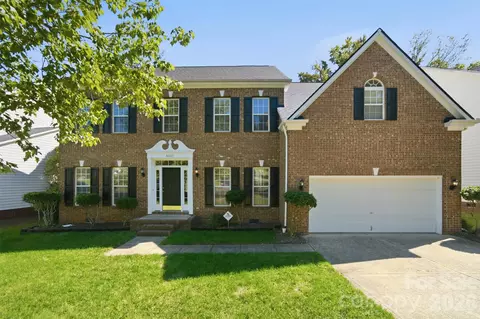6211 Chavel Ln, Charlotte, NC 28269