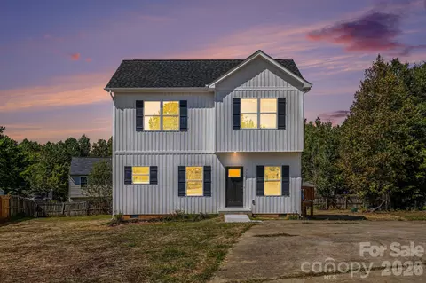 1179 Lauren Marie Ct, Gastonia, NC 28052