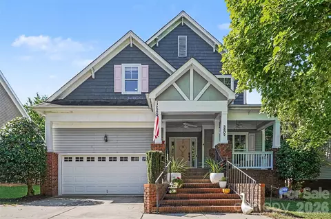 5809 Mantario Dr, Charlotte, NC 28269