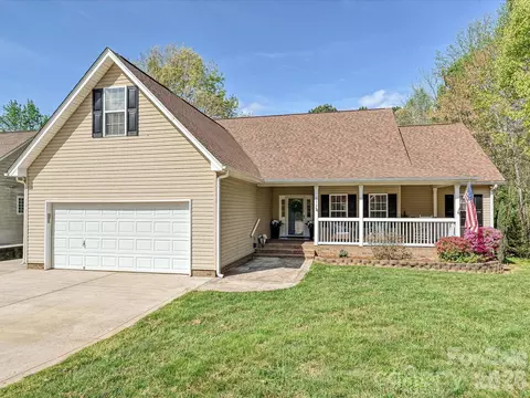 132 Gray Cliff Dr, Mooresville, NC 28117