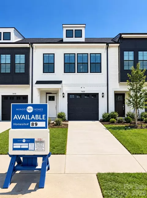 7450 Mashburn Dr, Charlotte, NC 28269