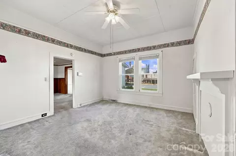 Living - 609 Poplar Ave, Kannapolis, NC 28081 photo 4 of 10
