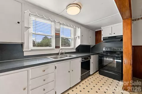 Kitchen - 609 Poplar Ave, Kannapolis, NC 28081 photo 2 of 3