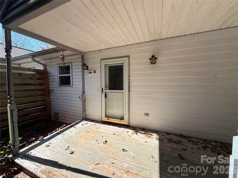 121 Merchant St, Asheville, NC 28803