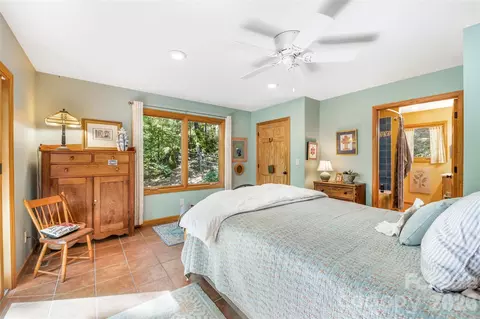 Bedroom - 115 Laurel Wood Dr, Mars Hill, NC 28754 photo 2 of 5