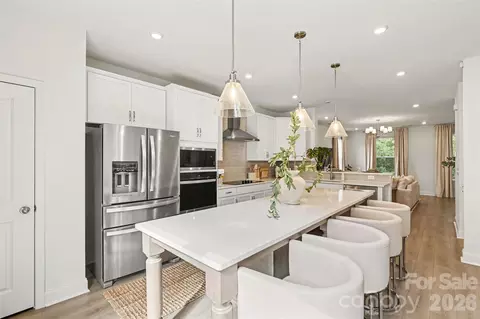 14038 Felix Ln, Charlotte, NC 28277