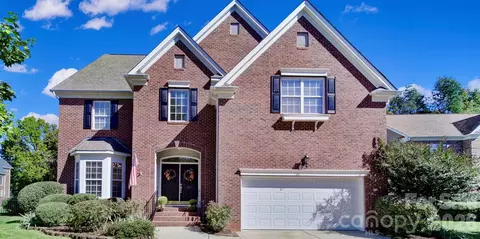 105 Coburn Ct, Fort Mill, SC 29715