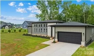 2003 Plain Field Dr, Bessemer City, NC 28016