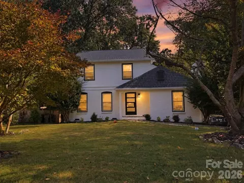822 Ingraham Pl, Charlotte, NC 28270
